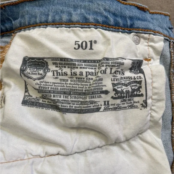 Levi 501 Denim Jean Shorts, Women, Size 31 - Picture 5 of 8